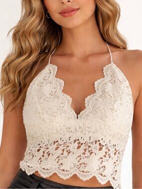 essue White Lace Crochet Halter Crop Top